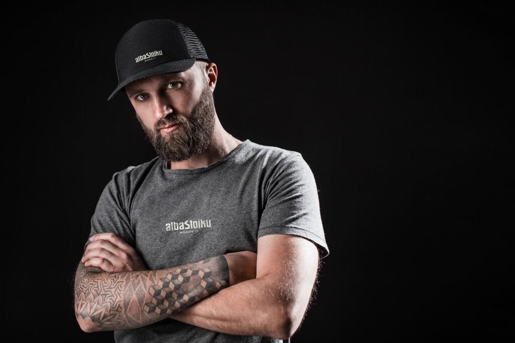 Albastojku brand identity and merchandise design by Influneti