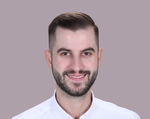 Aurrel Kondi, Partner at Influneti Marketing Agency team